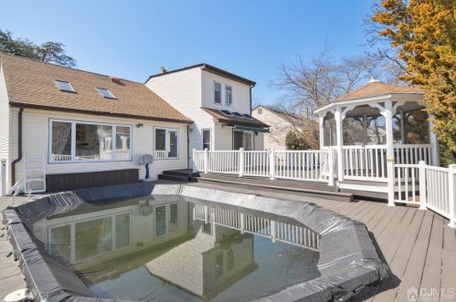 11 Beverly Rd, Old Bridge NJ  08857-1613 exterior