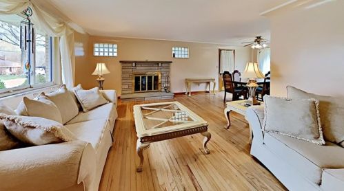 109 Richard Dr, Pittsburgh PA 15237-1882 exterior