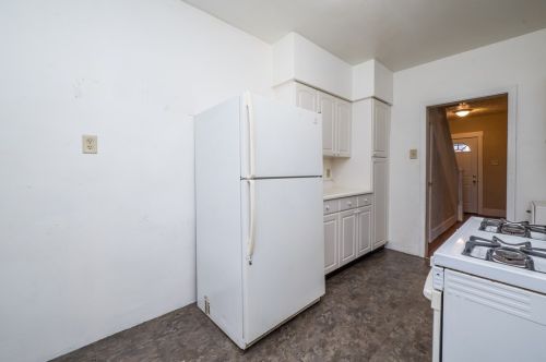 1626 Leolyn St, Pittsburgh PA  15210-3939 exterior