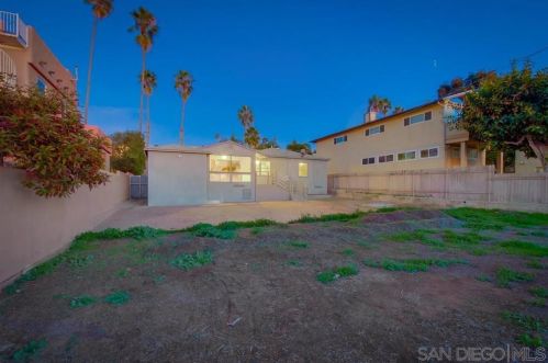 1078 Devonshire Dr, San Diego CA 92107-4038 exterior