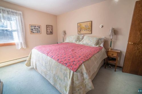 3043 Blackman Ave, Duluth MN 55811-5229 exterior