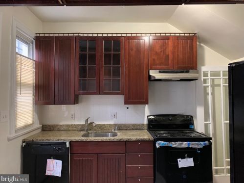 904 K St, Washington DC  20002-3724 exterior