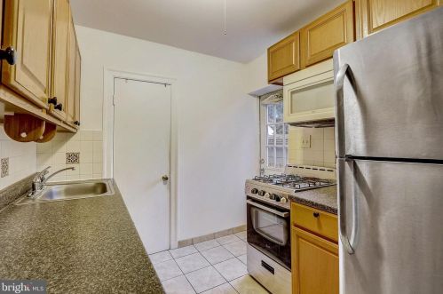 822 Ohio Ave, Trenton NJ 08638-3926 exterior