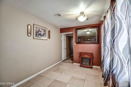 5307 Camelback Rd, Phoenix AZ 85033-1534 exterior