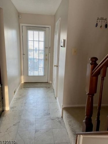 1306 Doolittle Dr, Bridgewater NJ  08807-3506 exterior