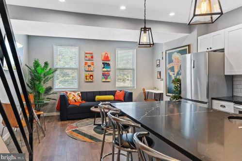 2527 Front St, Philadelphia PA 19133-4005 exterior