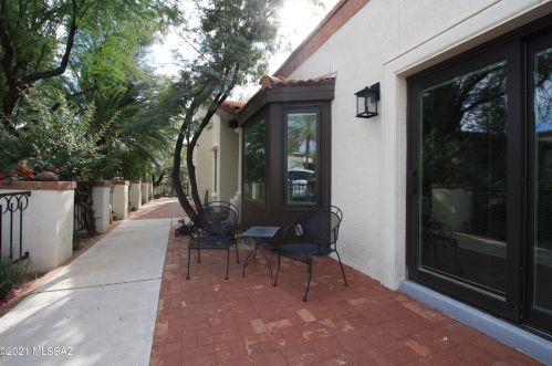 953 Palma De Pina, Tucson, AZ 85704-3958