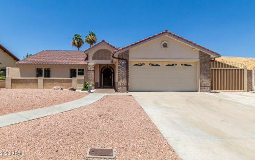 15816 15th Way, Phoenix AZ  85022-3249 exterior