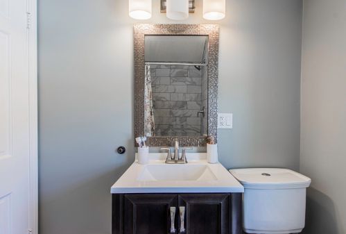 2242 15 Ave, Broadview IL 60155-4006 exterior