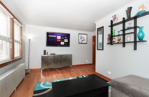 3223 Ozanam Ave, Chicago, IL 60634-3048