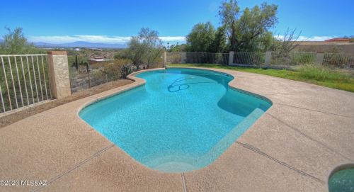 4670 Paseo De Los Cerritos, Tucson AZ 85745-9552 exterior