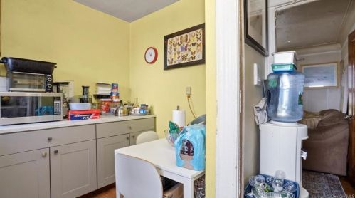 4315 Byron Ave, Bronx NY 10466-1517 exterior