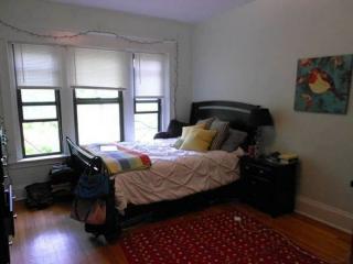 1582 Beacon St, Brookline MA  02446-2209 exterior