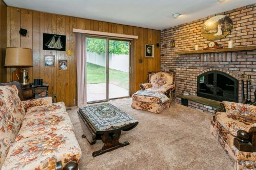 37 Cross Bow Ln, Commack NY 11725-1205 exterior