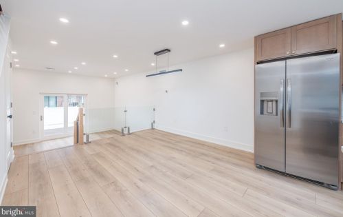 3172 18 St, Philadelphia PA 19145-5412 exterior