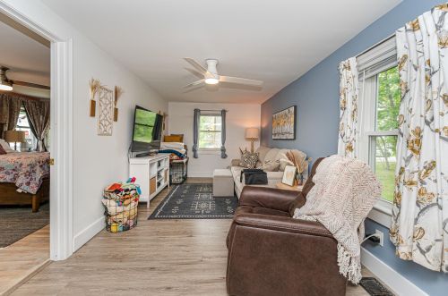 21 Redington Rd, Concord NH  03301-2439 exterior