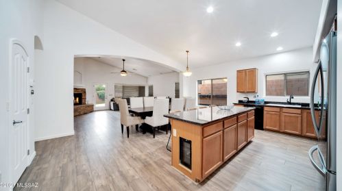 4977 Louis River Way, Tucson AZ  85718-4756 exterior