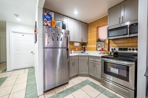 1394 Commonwealth Ave, Bronx NY 10473-3502 exterior