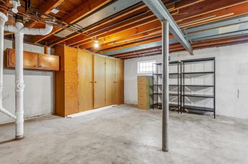 8820 Anaconda Dr, Saint Louis MO 63126-2301 exterior