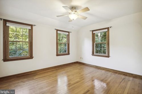 5823 Monticello Rd, Alexandria VA 22303-1302 exterior