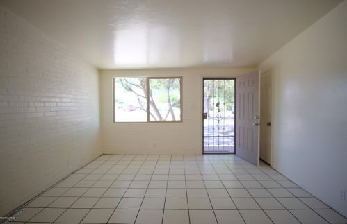 4352 La Cienega St, Tucson AZ  85712-1114 exterior