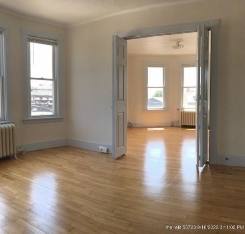 523 Washington Ave, Portland ME 04103-2075 exterior