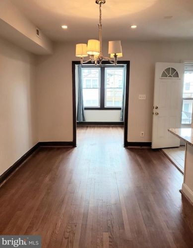 1618 D St, Washington DC  20003-2440 exterior