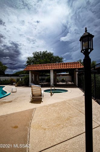 5966 Sun County Blvd, Tucson AZ 85712-2346 exterior