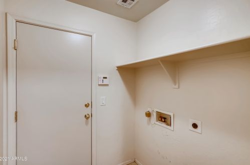 5706 21st Ter, Phoenix AZ 85040-3441 exterior