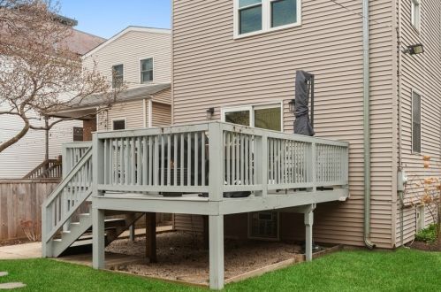 1814 Warner Ave, Chicago IL 60618-3031 exterior