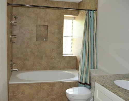 1805 Lk Dr, Huntsville TX 77320-0237 exterior