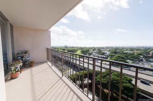 4300 Waialae Ave, Honolulu HI 96816-5735 exterior