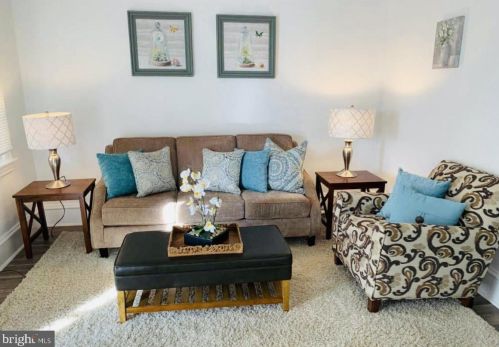 403 6 St, Darby PA 19023-2304 exterior