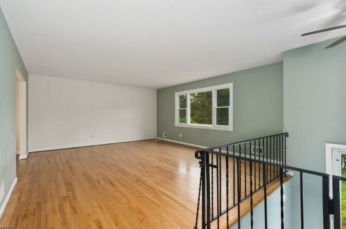 7 Highland Ave, Hackettstown, NJ 07840-4109