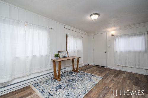 945 Emerson Ave, Meskegon MI  49442-5131 exterior