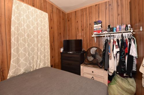 1043 31, Milwaukee WI 53215-2133 exterior