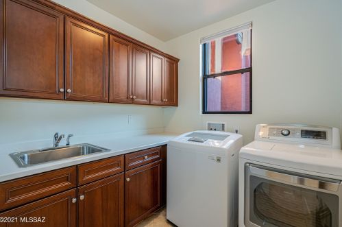 321 Corte Tortuga Vis, Tucson AZ  85745-1792 exterior