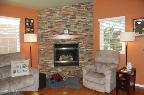 7741 Precious Opal Dr, Tucson, AZ 85747-5727