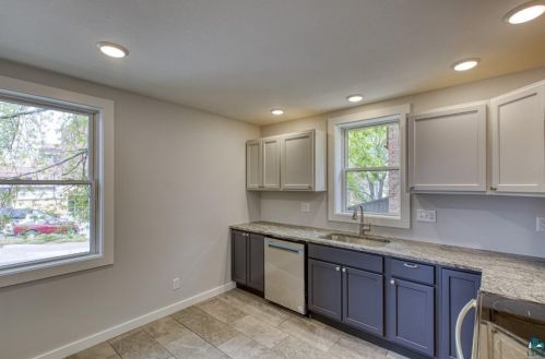 834 2nd St, Duluth MN 55805-2101 exterior