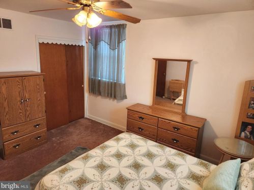 7801 Horrocks St, Philadelphia PA 19124-1812 exterior