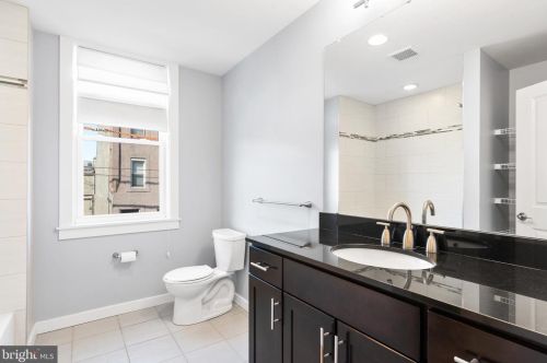 1753 Federal St, Philadelphia PA 19146-2915 exterior