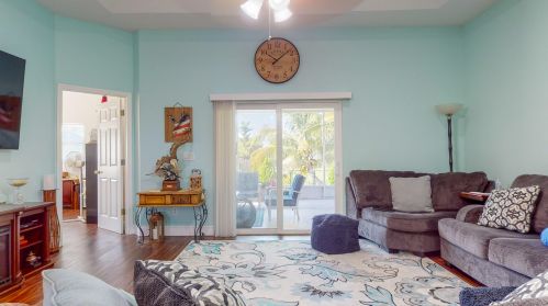 1080 Romaine Ln, Fort Pierce FL 34953-3675 exterior