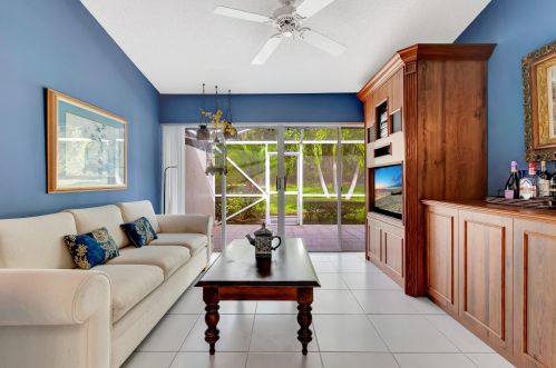 7597 Is Breeze Ter, Boynton Beach FL 33437-5405 exterior