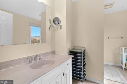 2 Granby Ct, Rockville MD 20855-1406 exterior