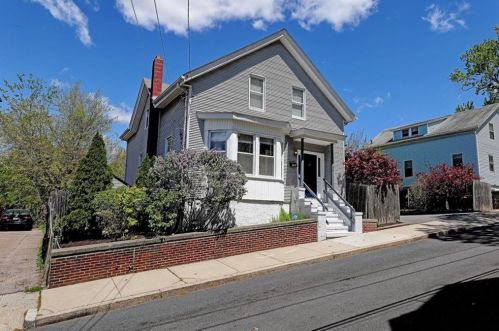 38 Royal St, Providence, RI 02906-1830