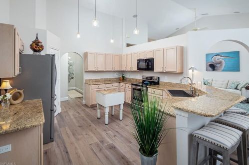 6359 Old Mahogany Ct, Naples FL exterior