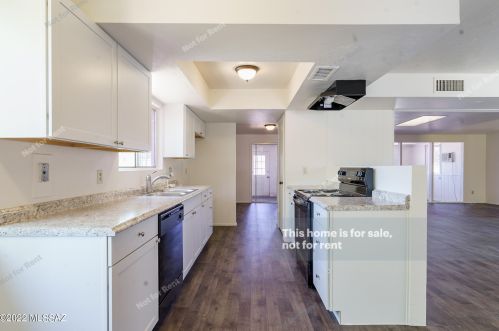 732 Camino Seco, Tucson AZ  85710-2628 exterior