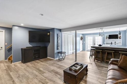 2066 Route 6, Middletown NY 10940-6159 exterior