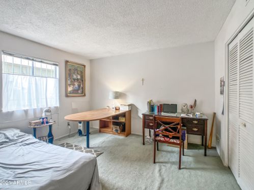 5654 12 St, Phoenix AZ 85086-7358 exterior