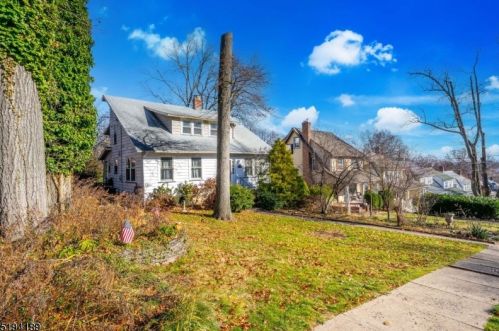 85 Lawrence Ave, Town Center NJ  07052-3707 exterior